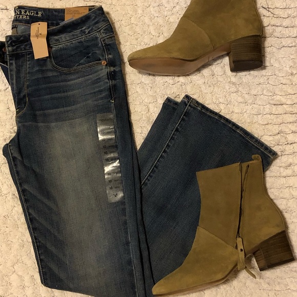 American Eagle Outfitters Denim - American Eagle boot cut jeans.